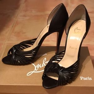 Size 39 brown genuine Christian Louboutin heels.